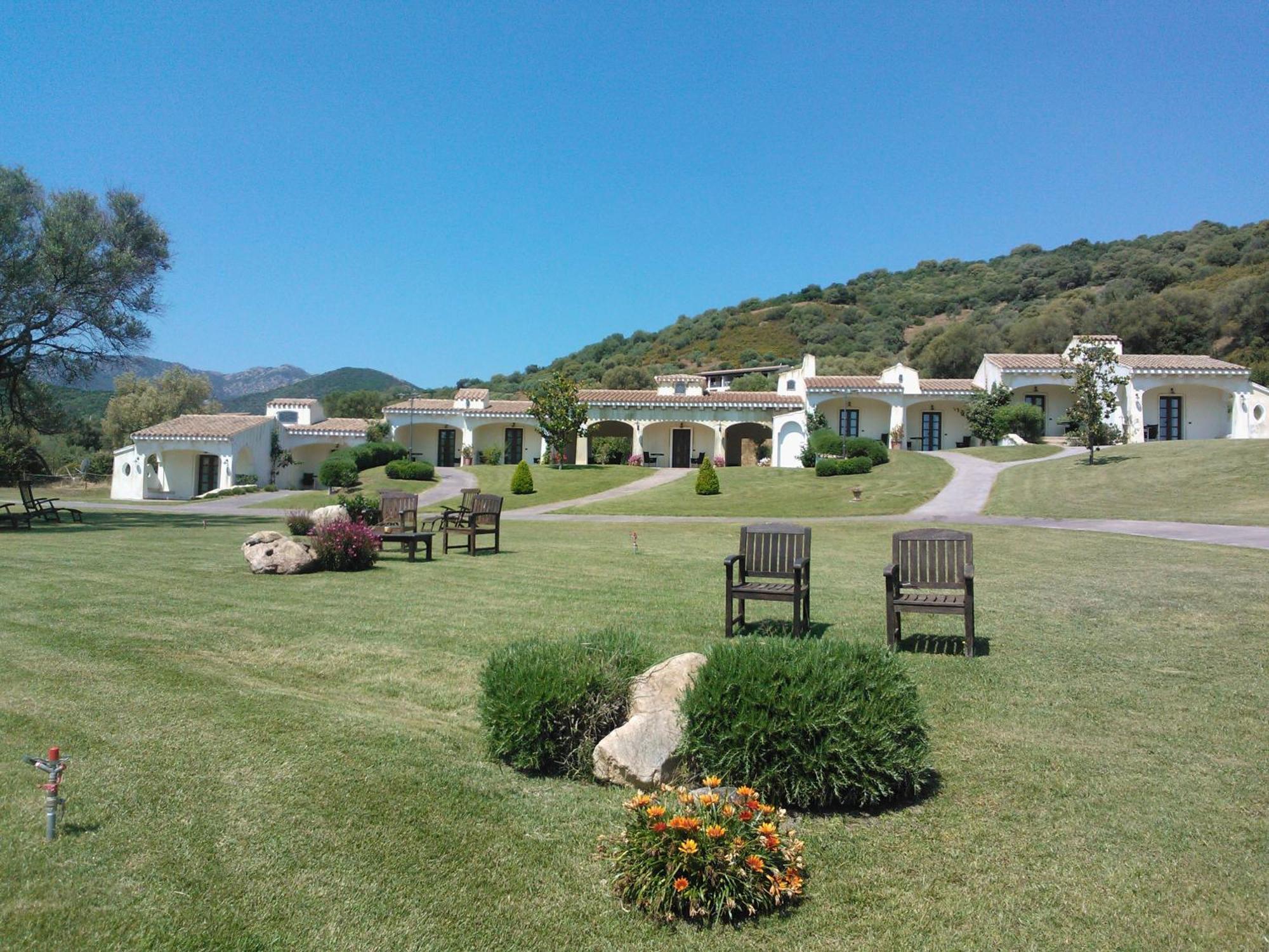 Tenuta Le Terre 1927 Guest House San Teodoro  Exterior photo
